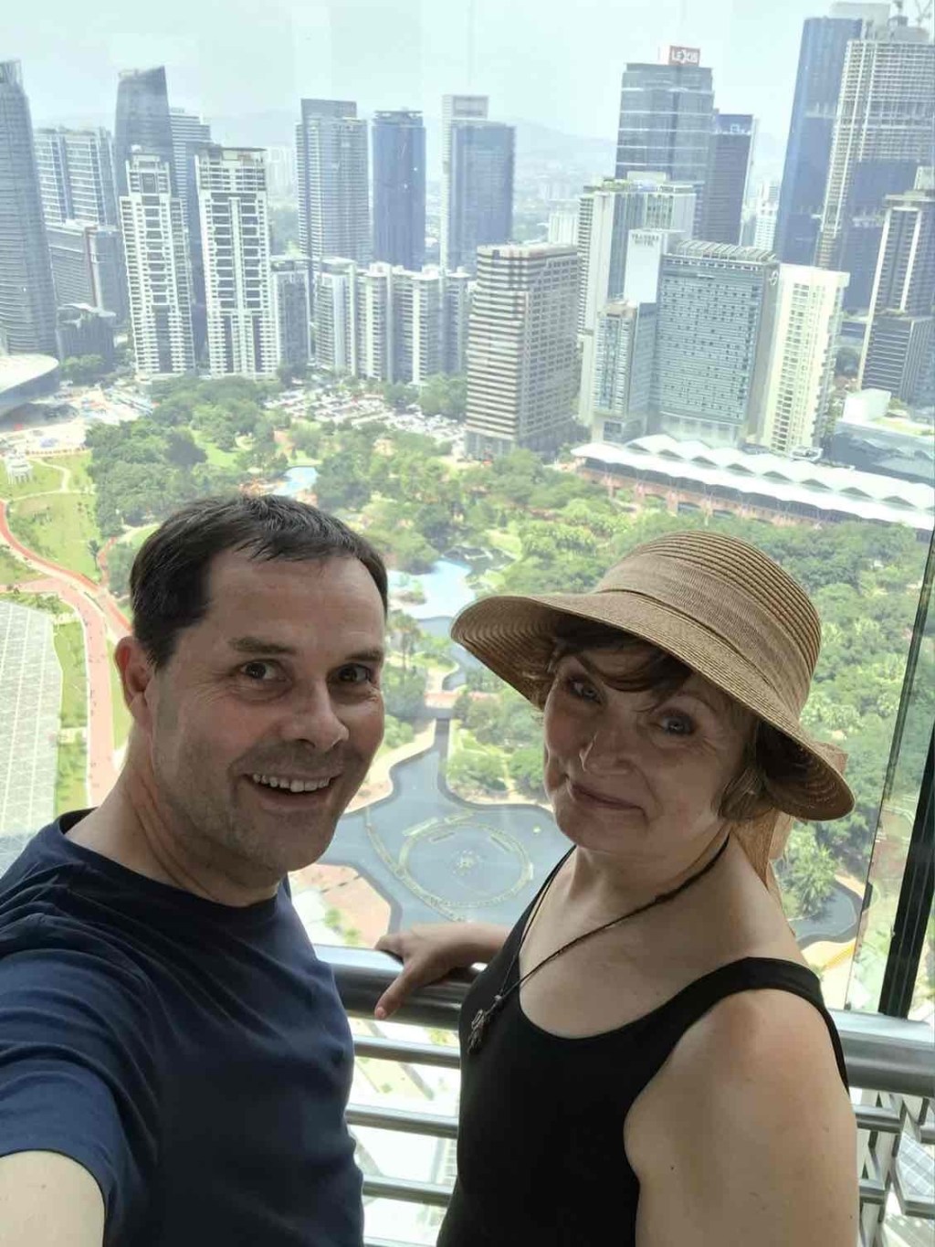 Ventilator, Voucher & Wolkenkratzer – Ein Tag in Kuala Lumpur // Fan, Voucher & Skyscrapers – A Day in Kuala&nbsp;Lumpu